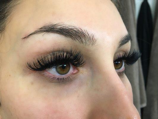 Mega volumes on this babe #sugarlashlounge_