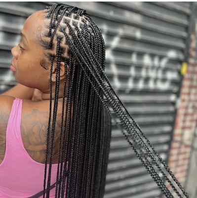 Small knotless braids