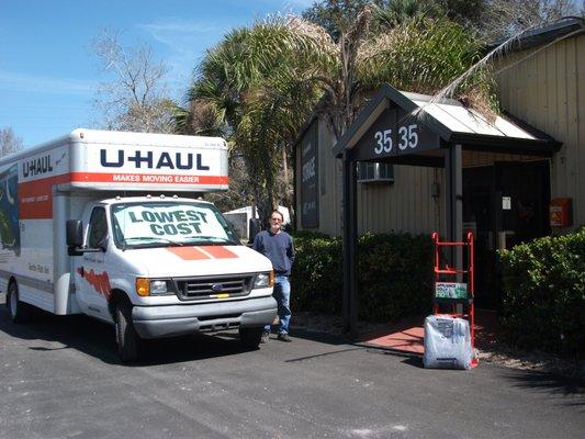 U-Haul Neighborhood Dealer