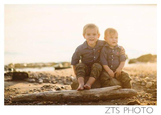 Des Moines Iowa Family Photographers ZTS Photo by Tanner & Sarah Urich http://www.ztsblog.com